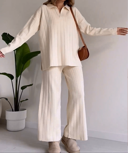 Conjunto Marie de dos piezas Jersey Cuello V