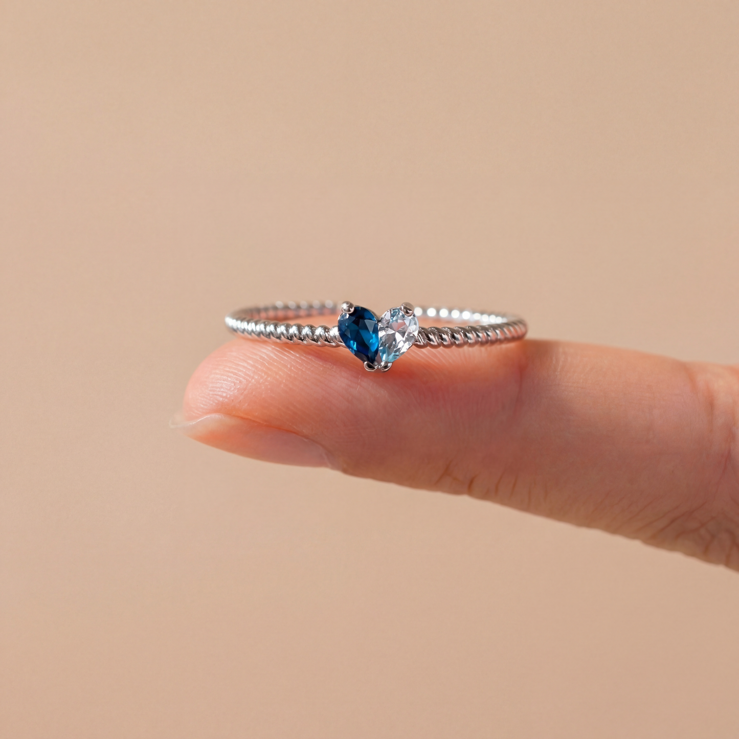 ANILLO CORAZÓN - Personalizado con Piedras de Nacimiento
