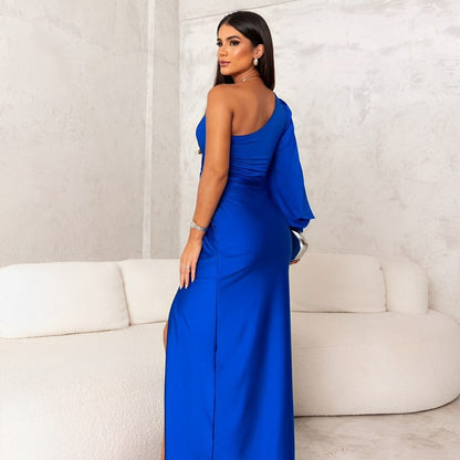 Vestido Elegante Asimétrico con Abertura