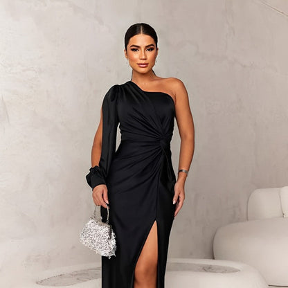 Vestido Elegante Asimétrico con Abertura